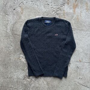 Hollister women’s Dark Gray Crewneck Sweater